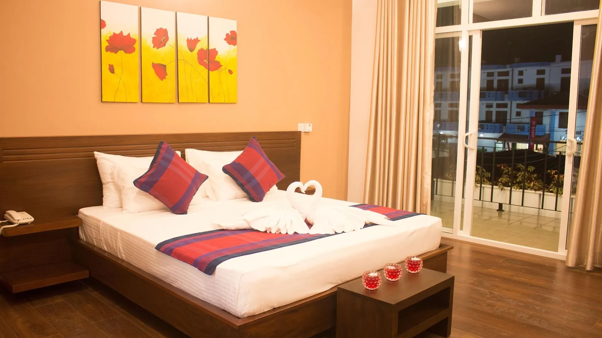 The Suite 262 Negombo Hotel