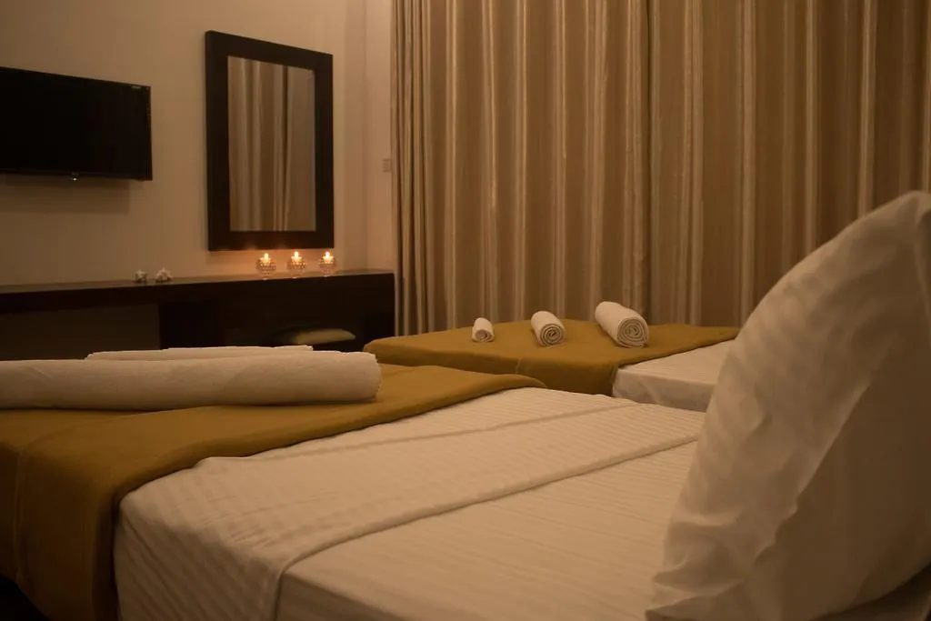 Hotel The Suite 262 Negombo